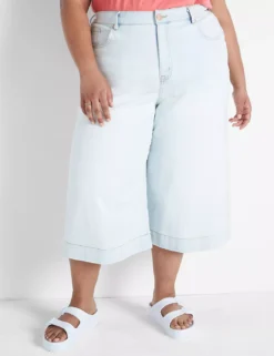 Signature Fit Wide Leg Crop Jean