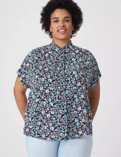 Short-Sleeve Button-Down Shirt