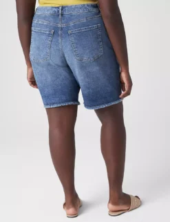 Signature Fit Boyfriend Bermuda Jean Short -Cheap Form & Fabric Fashion Store 399565 0000012018 Back