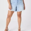 Signature Fit Relaxed Jean Short